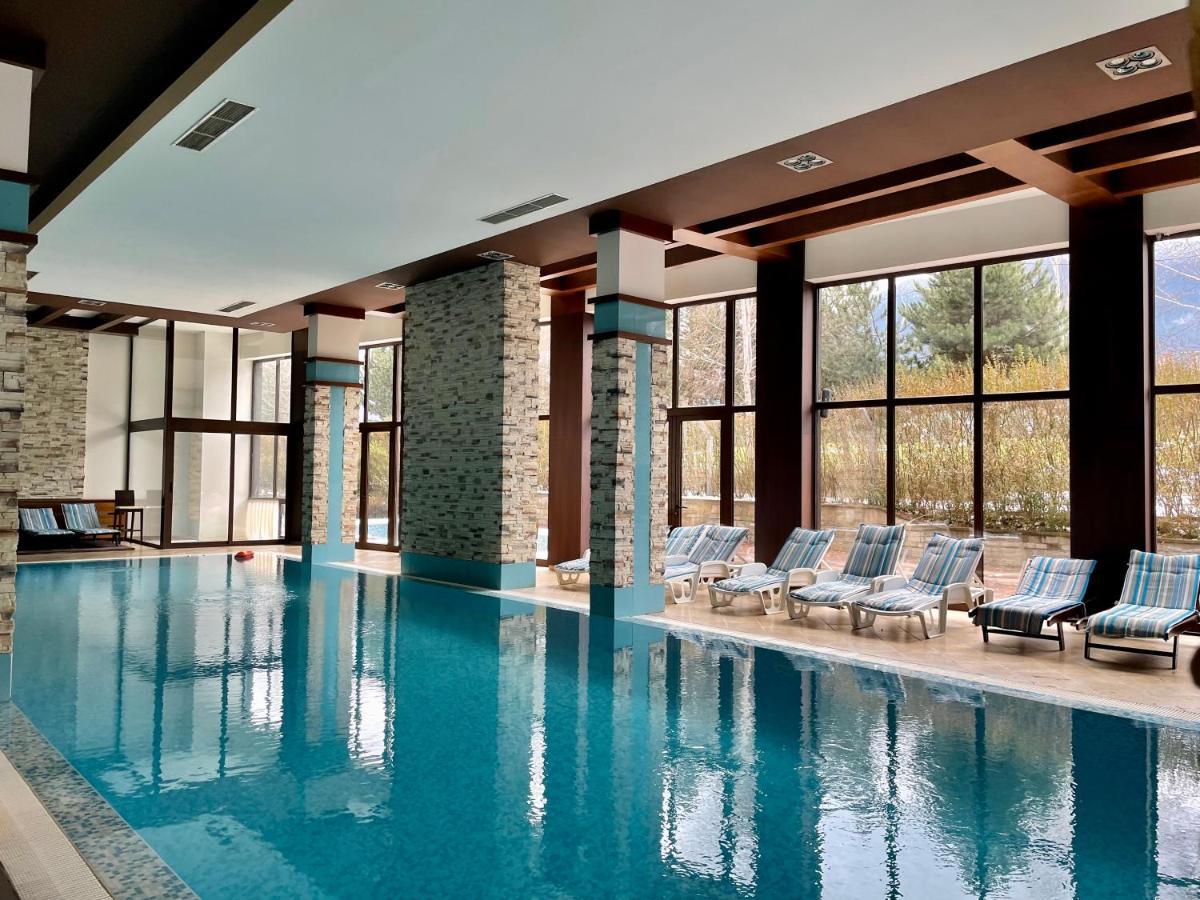 Ground Floor 2-Bedrooms, 2-Bathrooms Apartment Near Bansko In A Complex With Pools And Spa Included Razlog Eksteriør billede